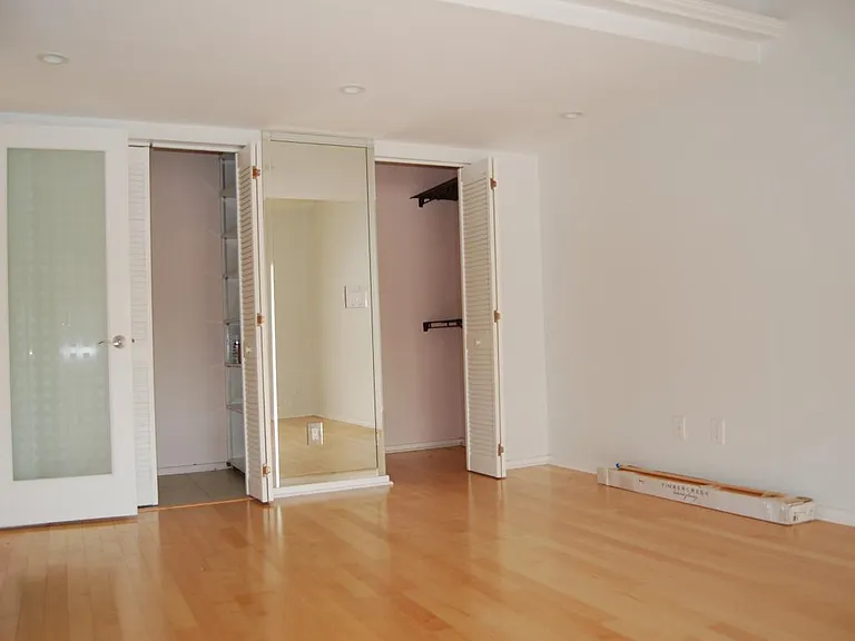 1320 Pelican Creek Xing — Photo 4
