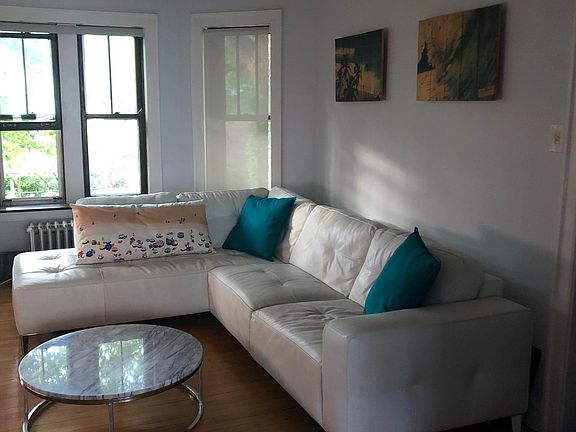 2nd image of 4515 N Hamilton Ave APT 1W