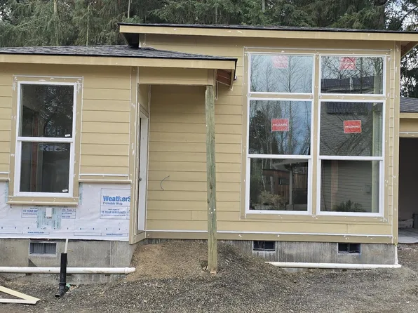 1852 Cousteau Ln SE, Salem, OR 97302