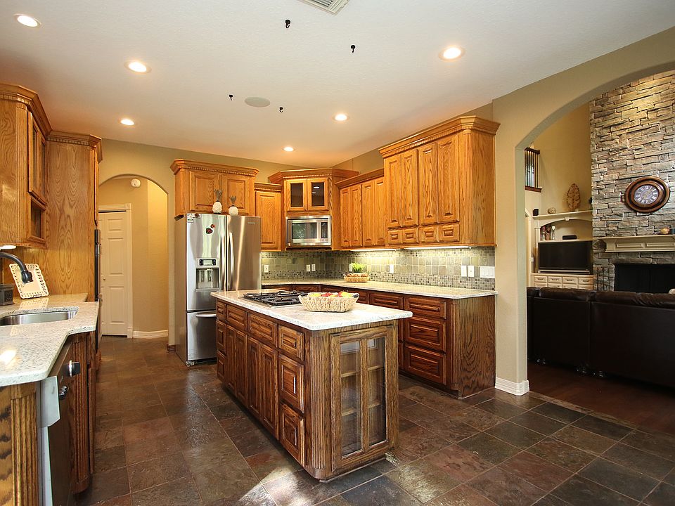 1st image of 28312 Forest Green Dr