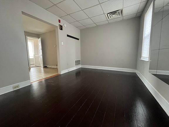 5th image of 1718 Snyder Ave #3