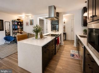 11659 Stoneview Sq APT 12C, Reston, VA 20191