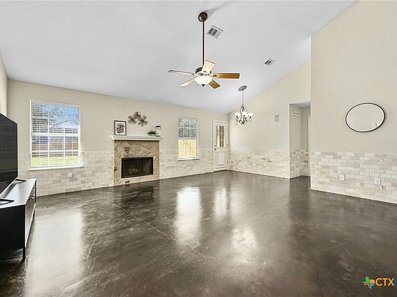 4th image of 14707 General Williamson Dr