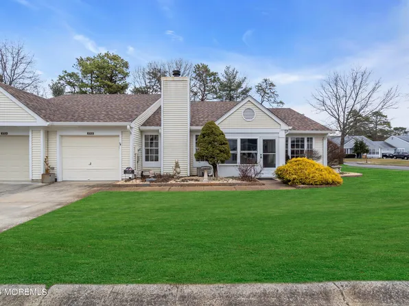 976B Thornbury Lane #B, Manchester, NJ 08759