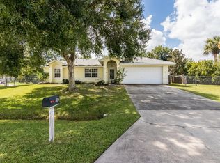 282 Bougainvillea St NW, Palm Bay, FL 32907