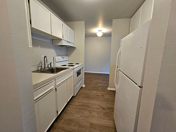 2nd image of 5209 Russell Ave NW APT 205