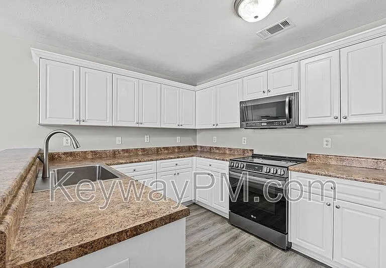 122 Oakwood Dr — Photo 11