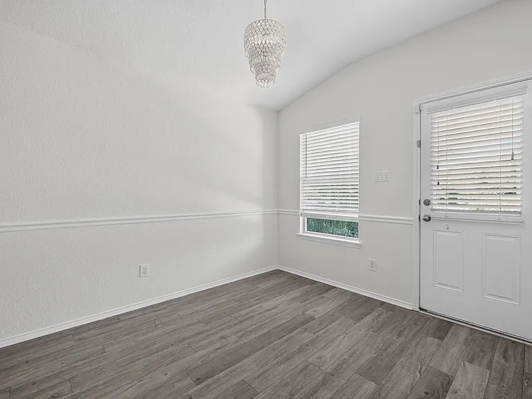 315 Waterlily Way — Photo 30