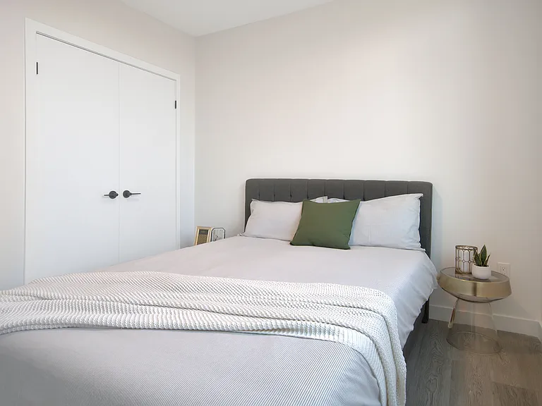 388 King St E #610 — Photo 12