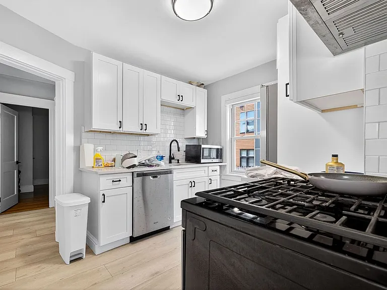 254 Main St #1 — Photo 15