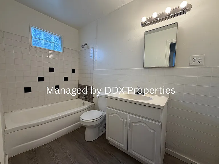 4217 S Harrison St #B — Photo 6