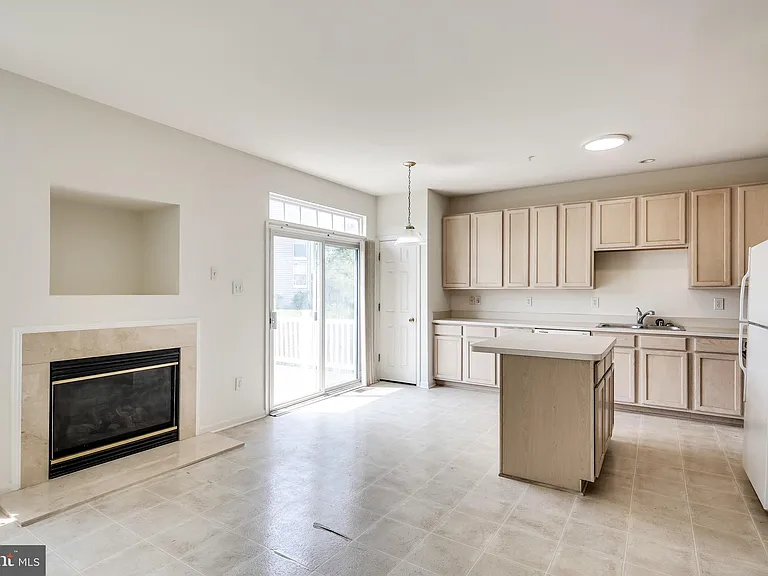 2702 Snowmill Ct — Photo 17