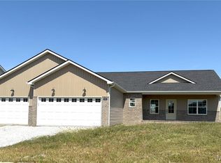 678 Prato Ct, Caseyville, IL 62232