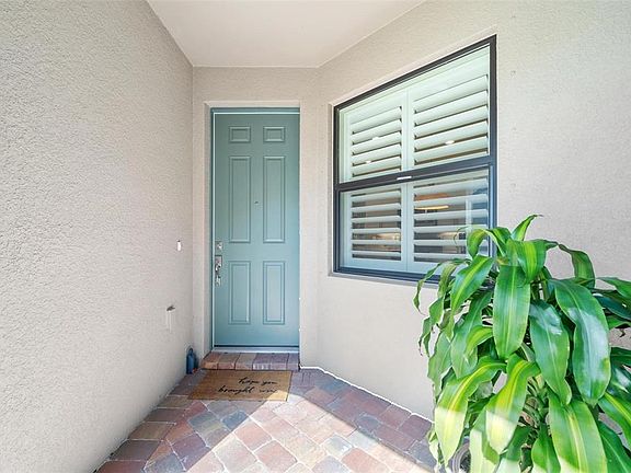 3rd image of 13014 Oriago St