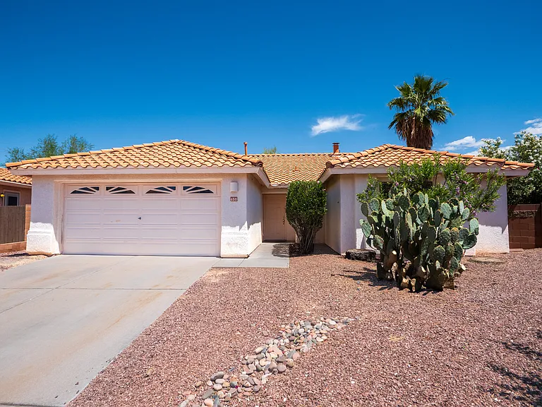 458 W Paseo Rio Grande — Photo 1