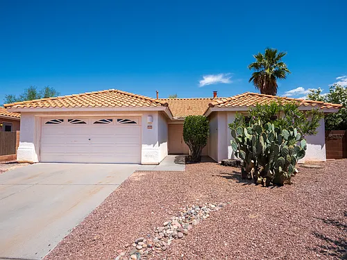 458 W Paseo Rio Grande Photo 1