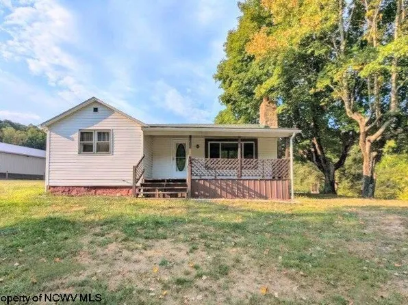 3179 Thornton Pike, Grafton, WV 26440