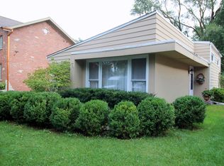 1927 Central Rd, Glenview, IL 60025