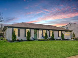 1952 Hidden Valley Dr, Virginia Beach, VA 23464