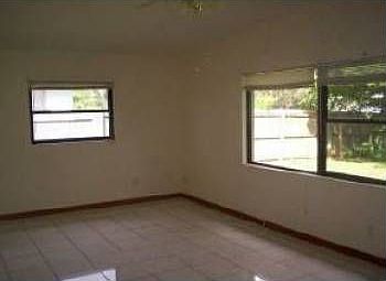 5th image of 1445 Dozier Ave