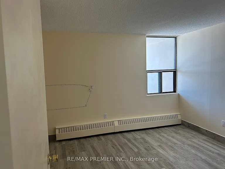45 Sunrise Ave #511 — Photo 13