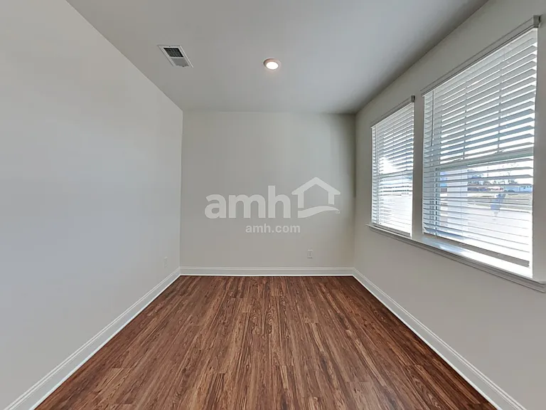 128 Keyser Dr — Photo 11