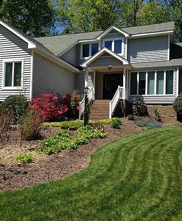 4th image of 2304 Falkirk Dr