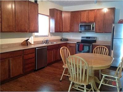 2nd image of 1051 Lichfield Ln