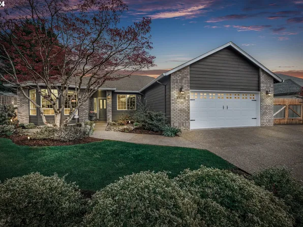 19238 Mahogany Dr, Oregon City, OR 97045