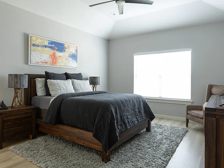 1108 Claude St — Photo 14