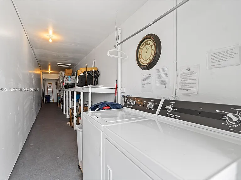 237 Camden E #237-J — Photo 20