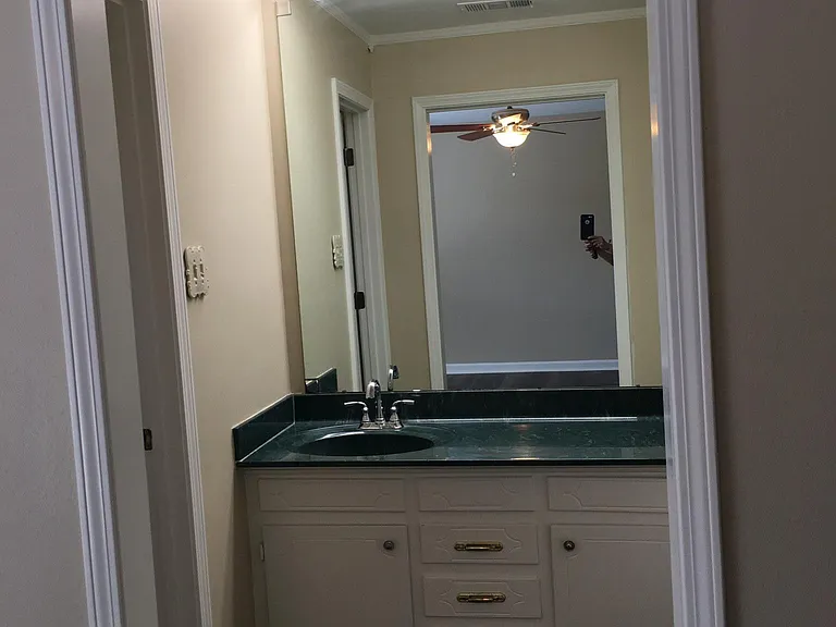 1226 Stoneliegh Dr — Photo 27