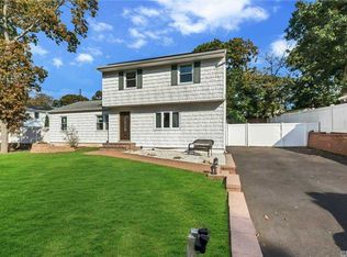 93 Olive St, Lake Grove, NY 11755