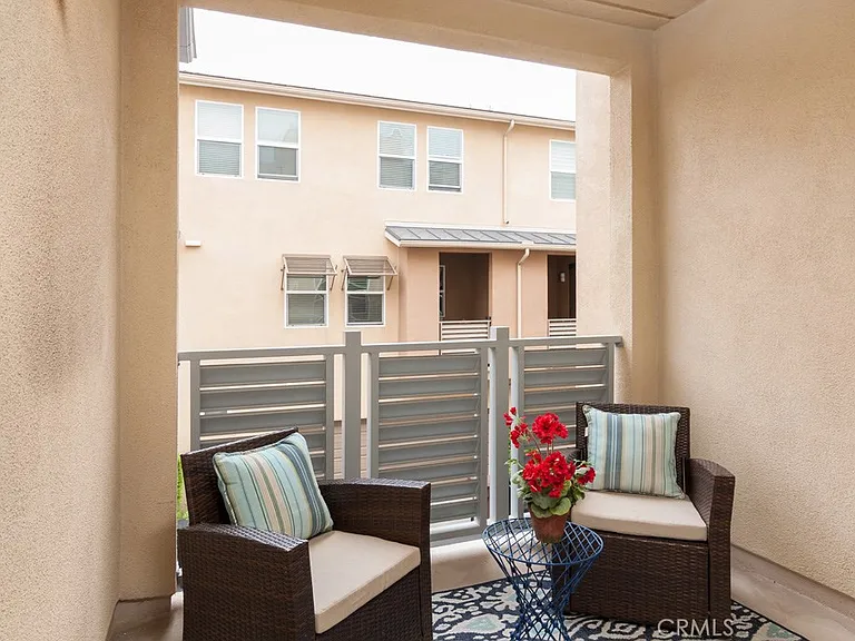 39 Brownstone Way — Photo 13