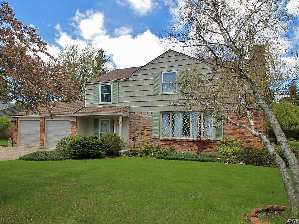 1st image of 115 Dawnbrook Ln
