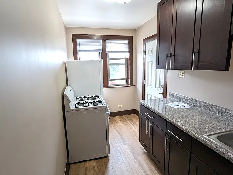 2137 S 61st Ct #1-X — Photo 4