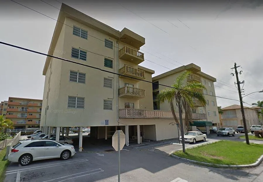 2 bed, 820 sqft, $2,150 — Photo 1