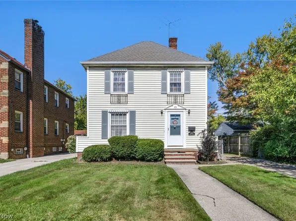 14912 Fernway Ave, Cleveland, OH 44111