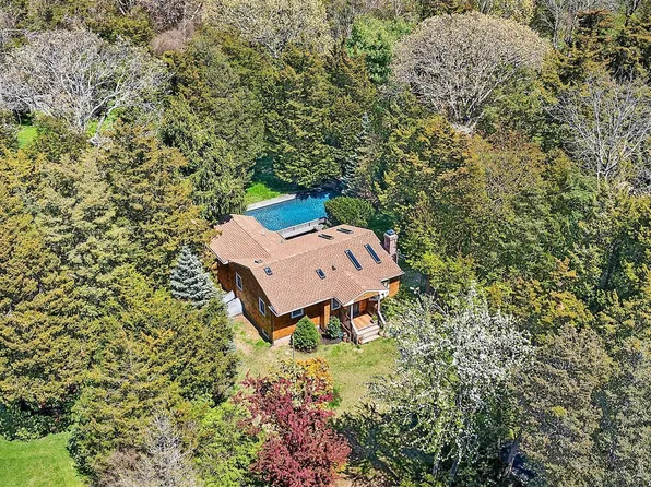 111 Norfolk Drive, East Hampton, NY 11937