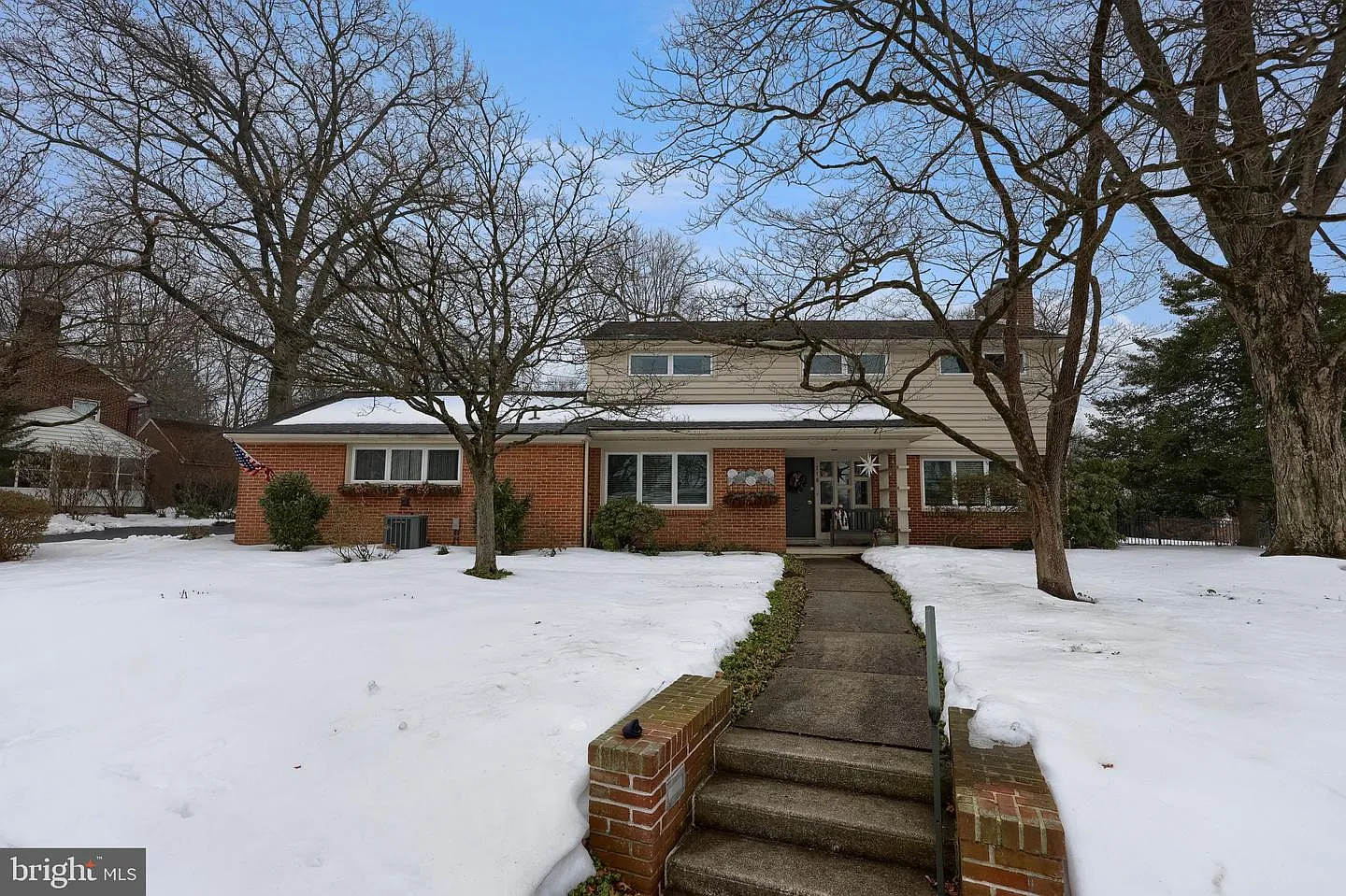118 W End Ave photo 1
