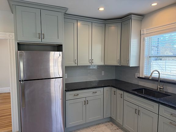 2nd image of 41 Bridge St #A