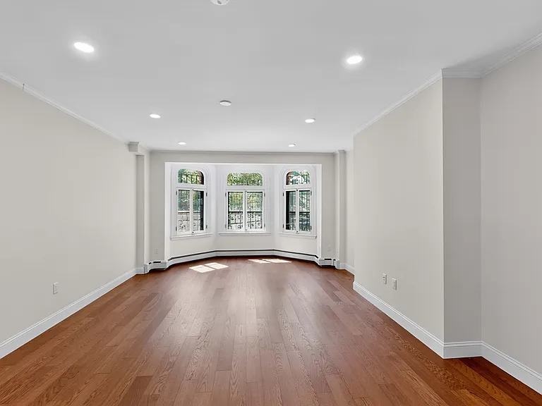 173 Marlborough St #11 — Photo 3