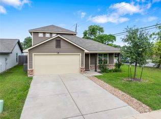 1900 Basil Ct, Bryan, TX 77801