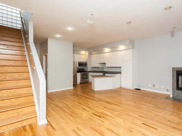2427 N Clybourn Ave APT D, Chicago, IL 60614