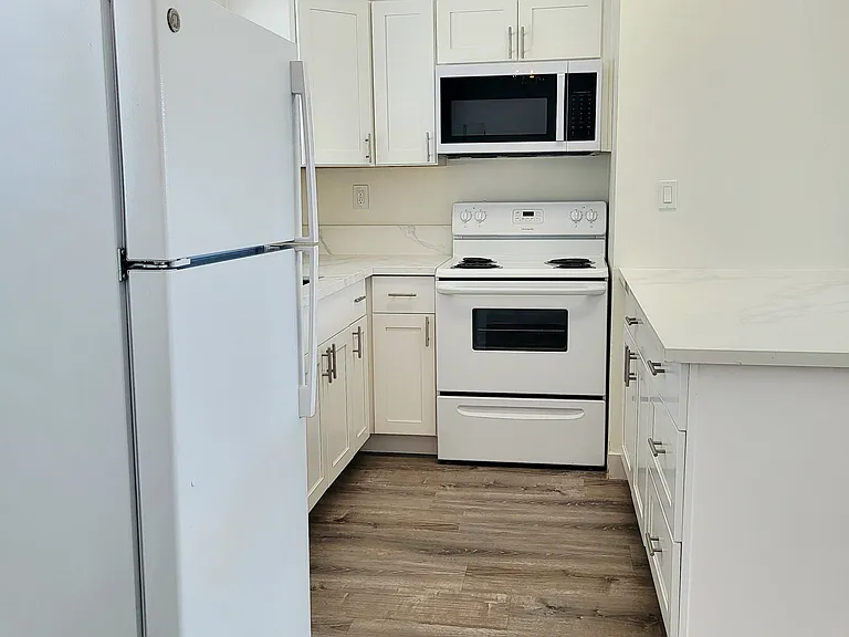 1742 Diamond St #10 — Photo 5