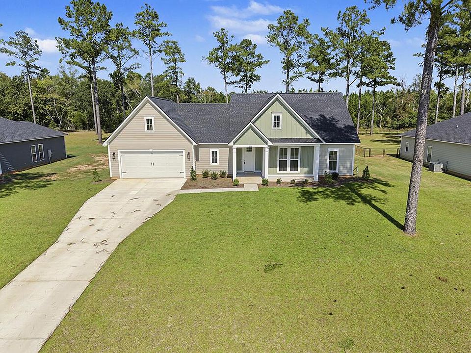 1st image of 329 Willow Oak Loop