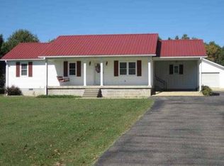 5550 New Hope Rd, Michie, TN 38357