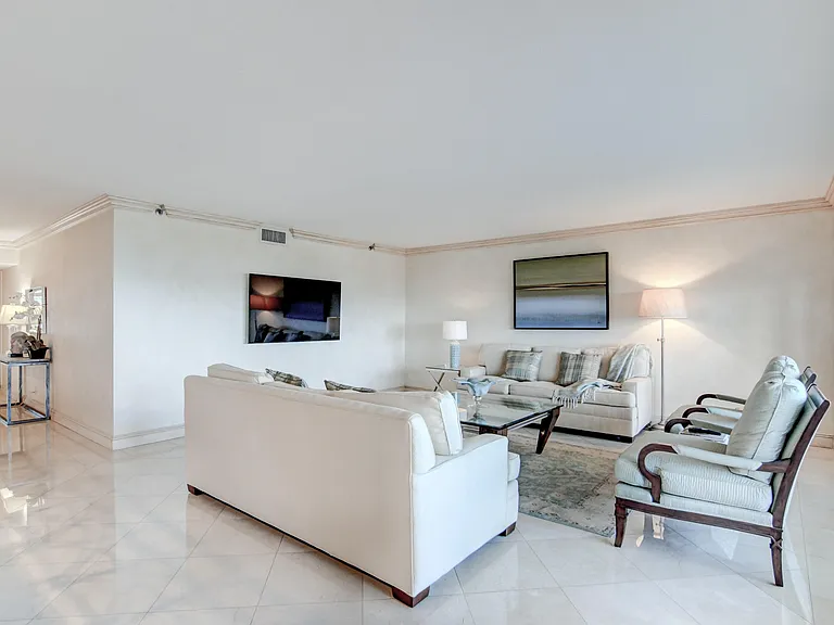 4301 N Ocean Blvd #607 — Photo 14
