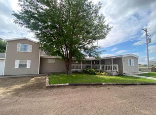 700 W 11th St, Hugoton, KS 67951