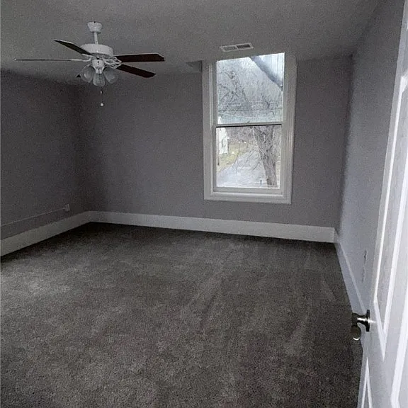 323 Kellys Way #B — Photo 7